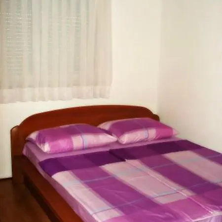 Apartman With A Parking Space - 13769 *